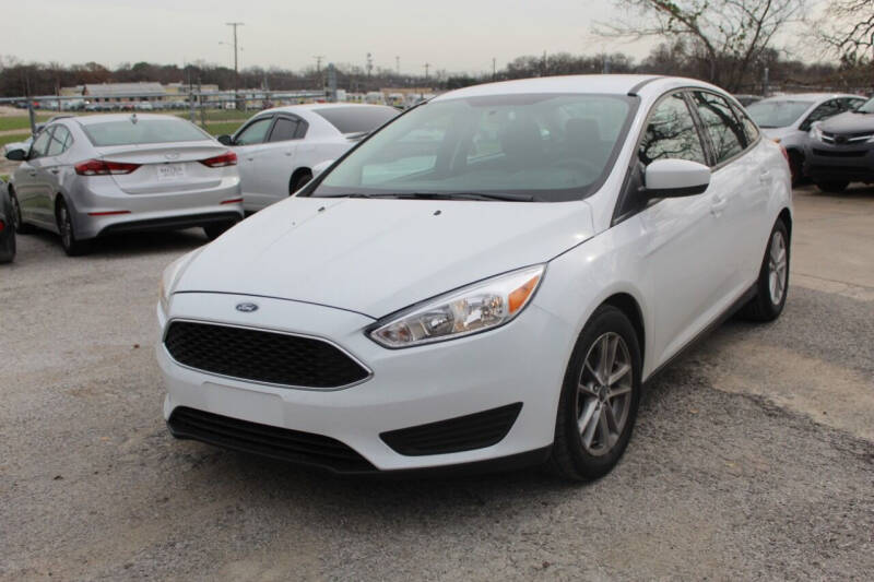 2018 Ford Focus SE photo 3