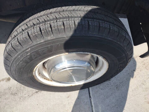 2004 Ford E-Series E-250