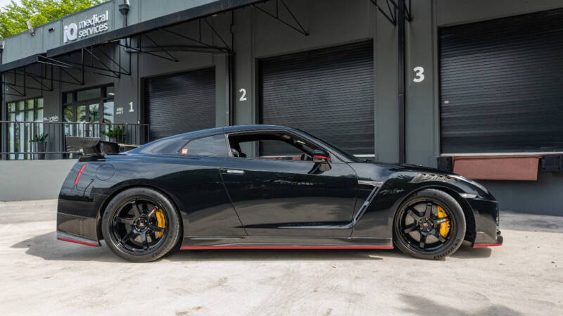 2017 Nissan GT-R NISMO