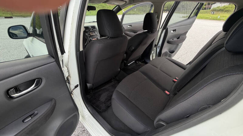 2013 Nissan LEAF S