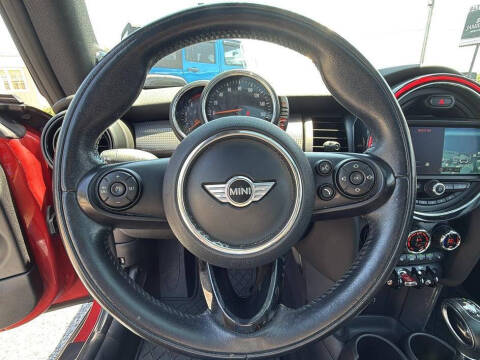2017 MINI Hardtop 2 Door Cooper