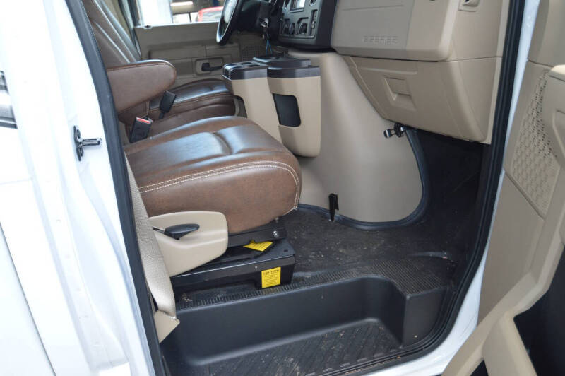 2020 SUNSEEKER BY FORESTER RIVER M 3010DS FORD E450