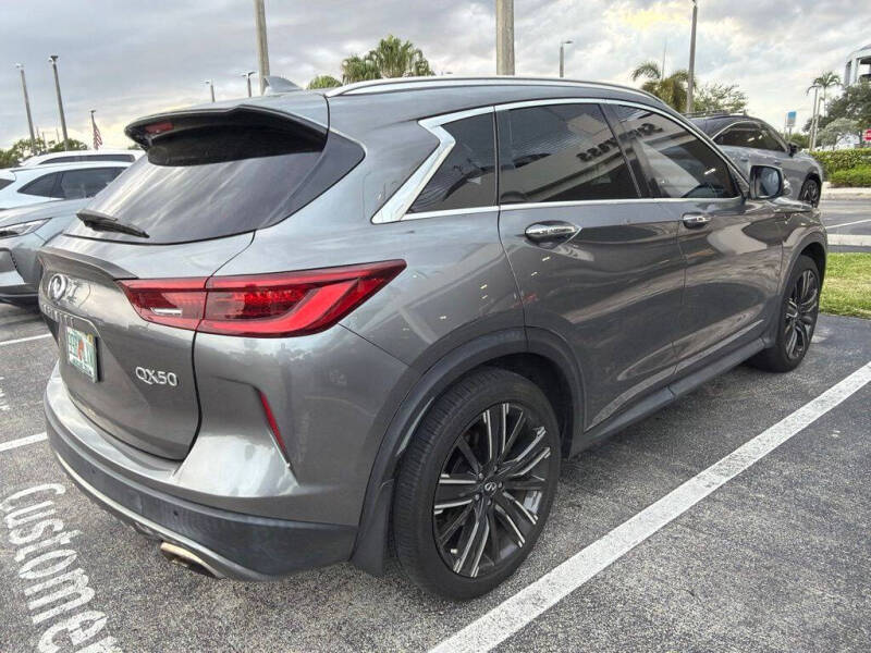 2022 Infiniti QX50 Luxe