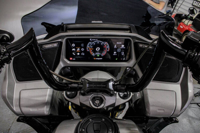 2023 Harley-Davidson CVO Road Glide