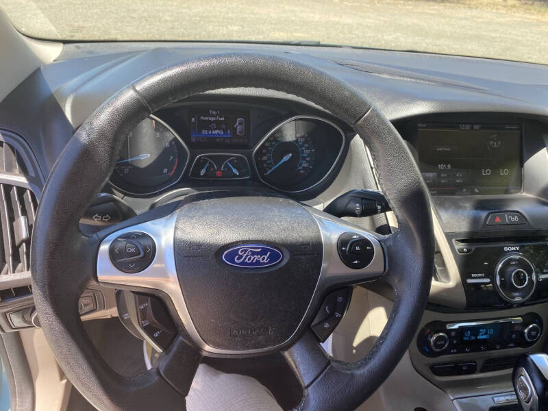 2012 Ford Focus SEL