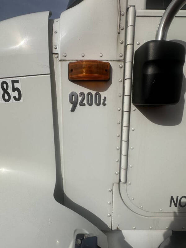 2008 International 9200I