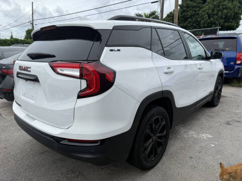 2022 GMC Terrain SLE