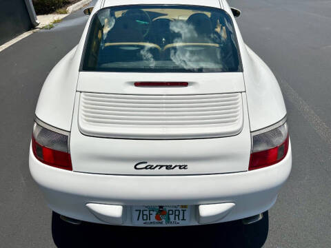 2004 Porsche 911 Carrera