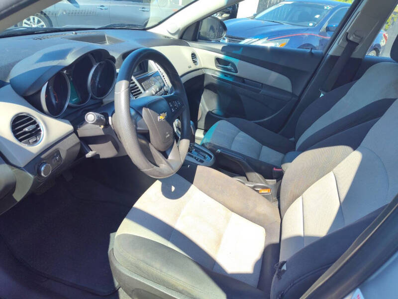 2014 Chevrolet Cruze LS Auto