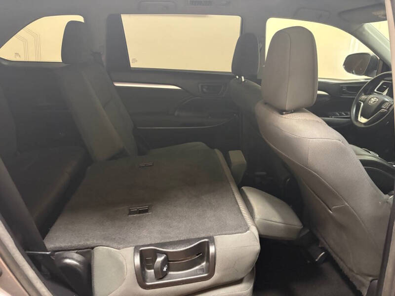 2018 Toyota Highlander LE