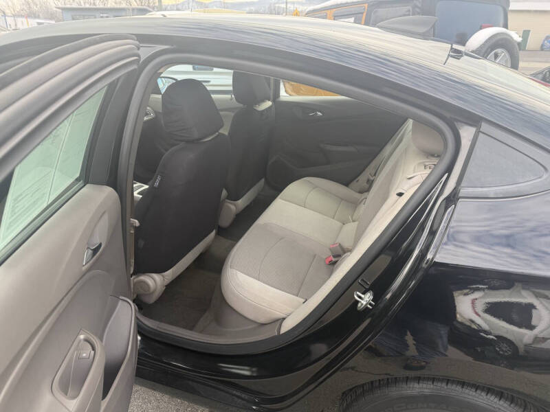 2017 Chevrolet Cruze LS Auto