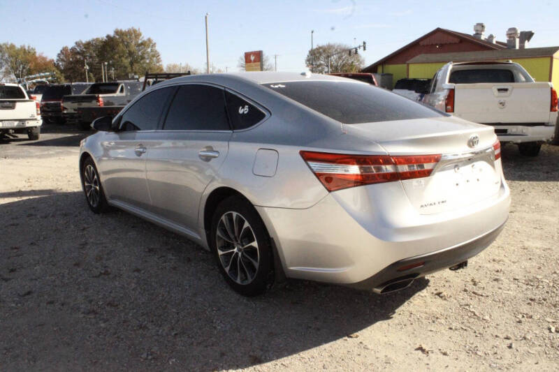 2013 Toyota Avalon XLE