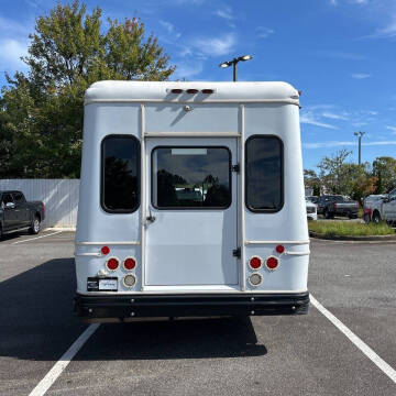 2014 Ford E-Series E-450 SD
