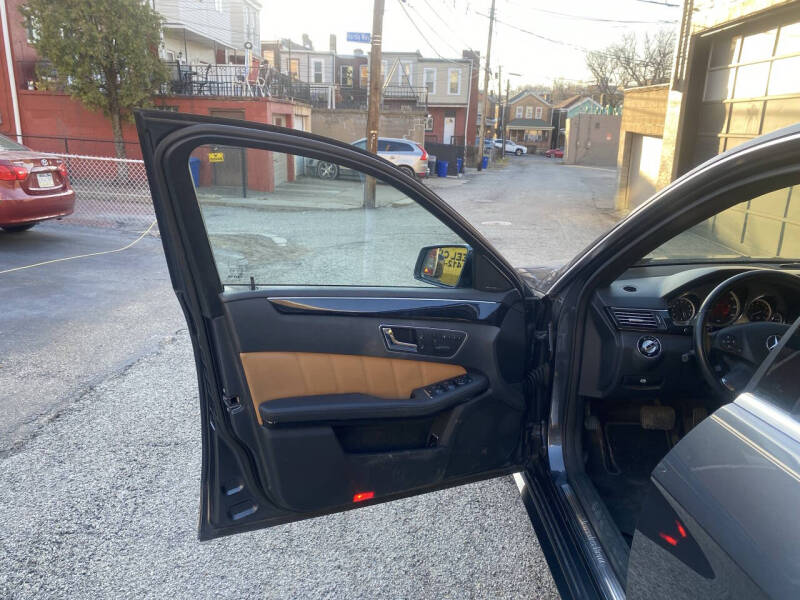 2010 Mercedes-Benz E-Class E 550 Luxury