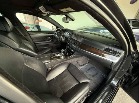 2012 BMW 5 Series 535i