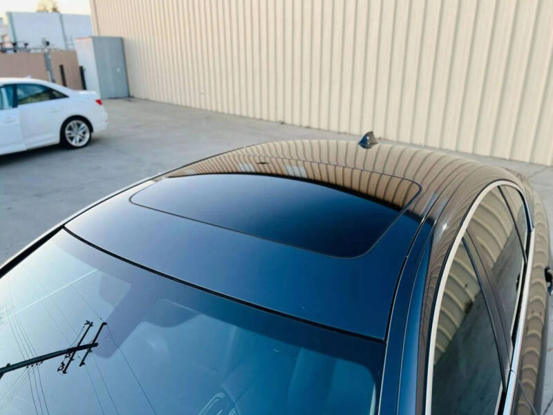 2016 BMW 5 Series 528i