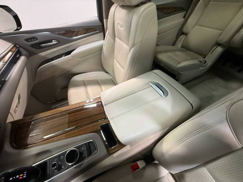 2021 Cadillac Escalade ESV Sport Platinum