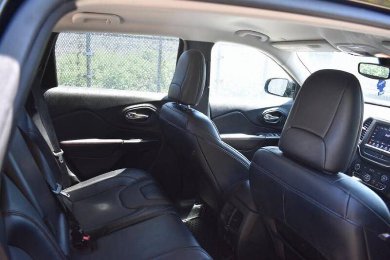 2022 Jeep Cherokee Trailhawk