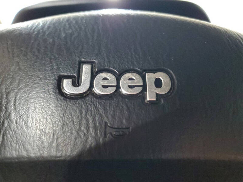 2002 Jeep Grand Cherokee Laredo