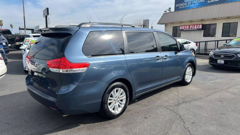 2014 Toyota Sienna