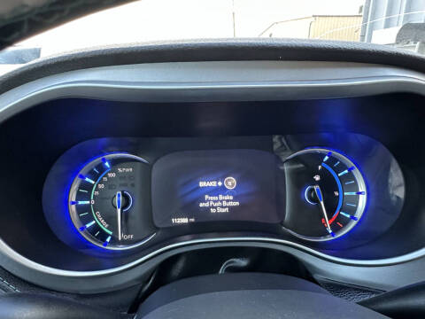 2017 Chrysler Pacifica Hybrid Platinum