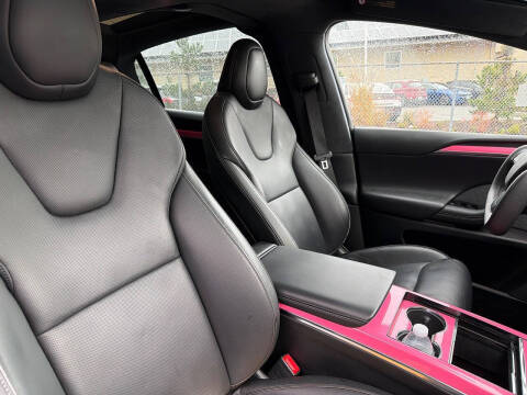 2022 Tesla Model X Plaid