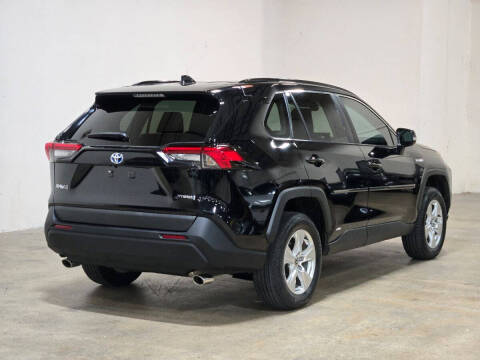 2021 Toyota RAV4 Hybrid XLE