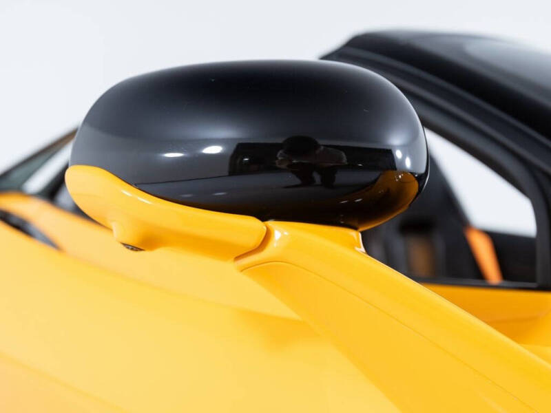 2024 McLaren 750S Spider