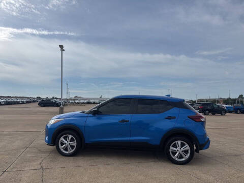2024 Nissan Kicks S