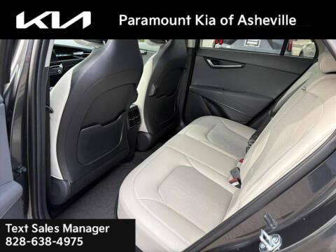 2025 Kia Niro EX Touring