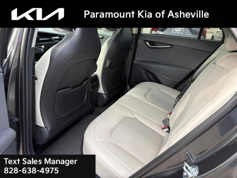 2025 Kia Niro EX Touring