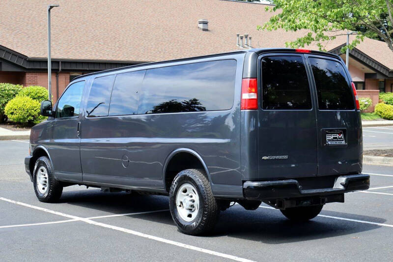 2017 Chevrolet Express 3500