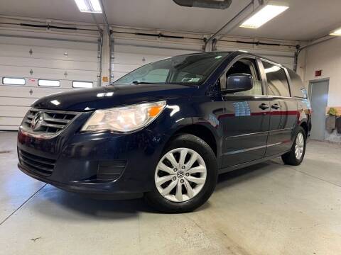 2014 Volkswagen Routan for sale at Mission Auto SALES LLC in Canton OH