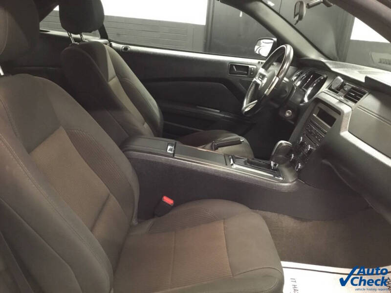 2014 Ford Mustang V6