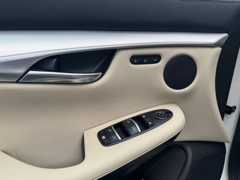 2019 Infiniti QX50 Essential