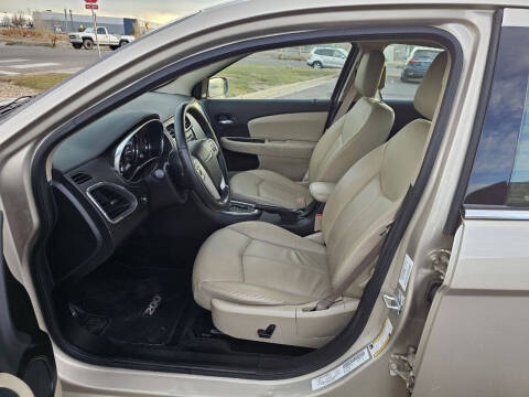 2014 Chrysler 200 Limited