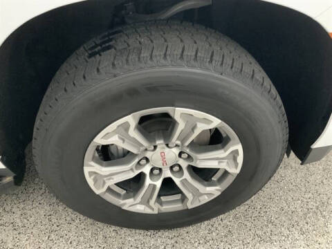 2022 GMC Yukon XL SLE