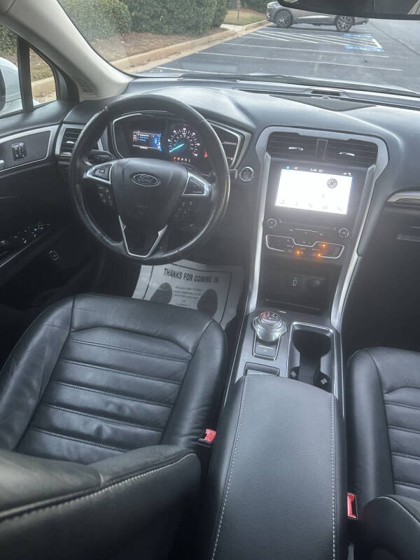 2017 Ford Fusion Hybrid SE