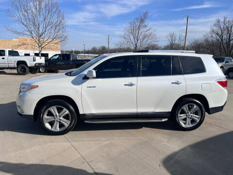 2013 Toyota Highlander for sale at Revolution Motors LLC in Wentzville MO