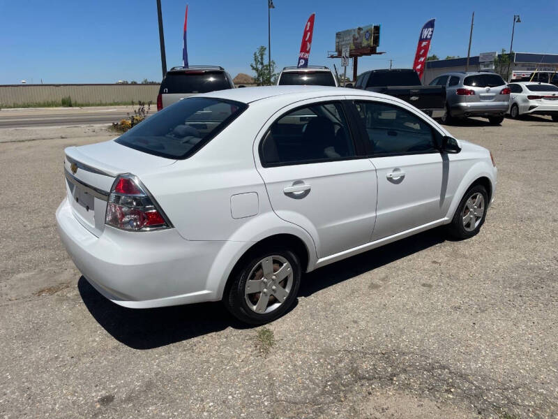 2011 Chevrolet Aveo LT