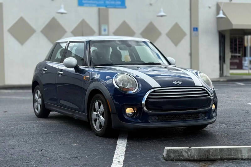 2015 MINI Hardtop 4 Door Cooper