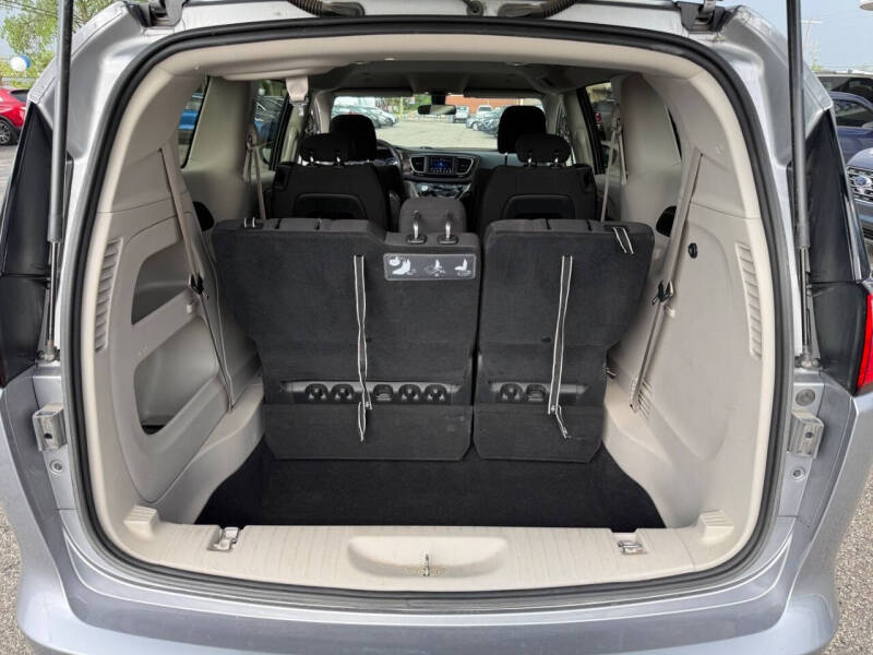 2018 Chrysler Pacifica LX