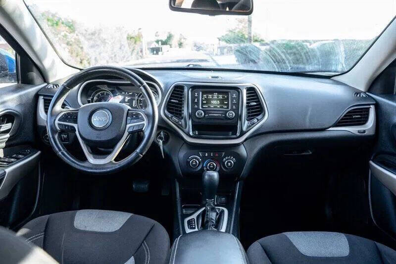 2018 Jeep Cherokee Latitude