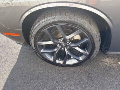 2022 Dodge Challenger SXT