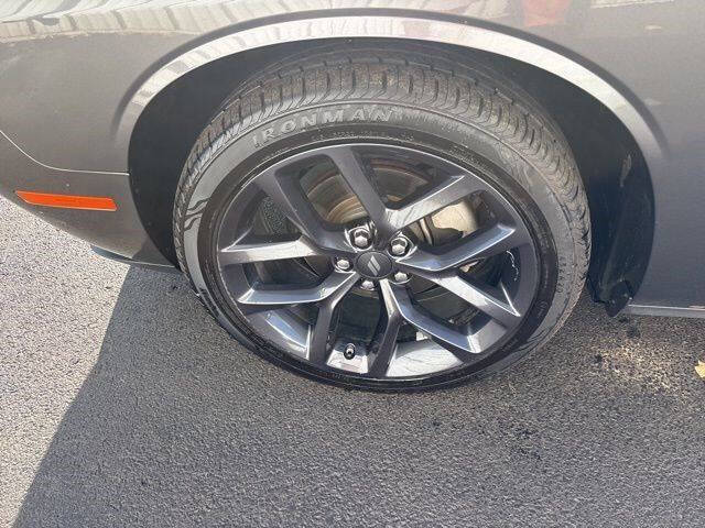 2022 Dodge Challenger SXT