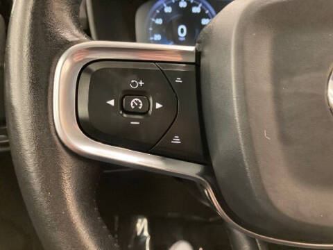 2019 Volvo XC40 T5 R-Design