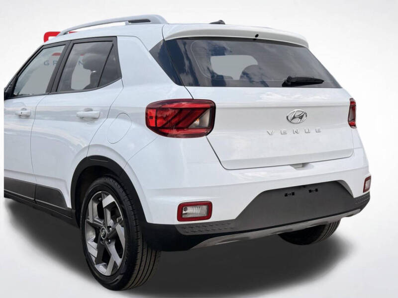 2024 Hyundai Venue SEL