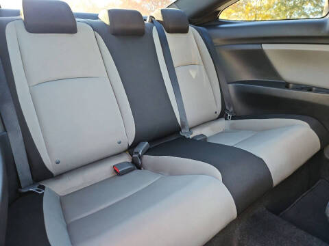 2016 Honda Civic LX-P