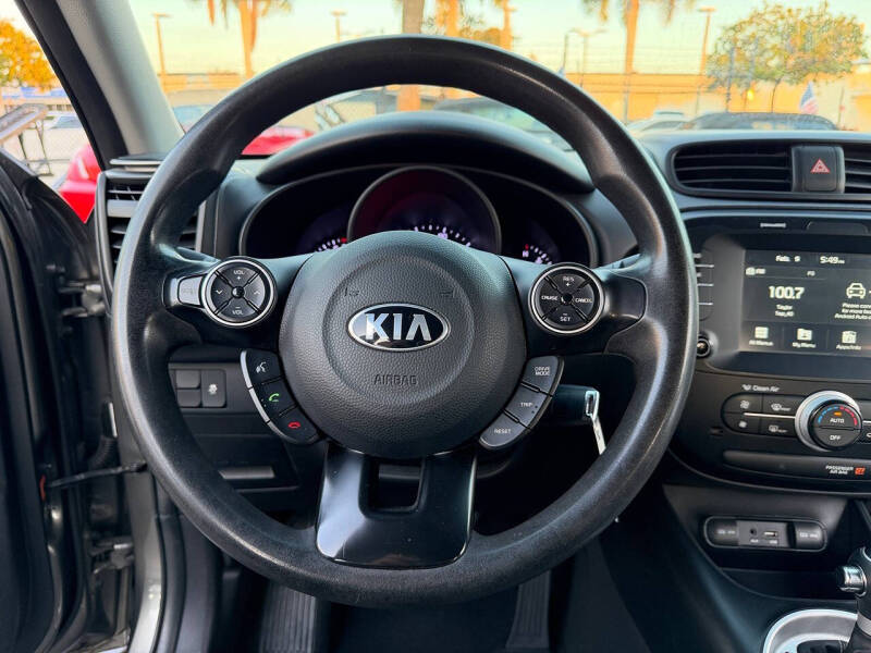2019 Kia Soul +