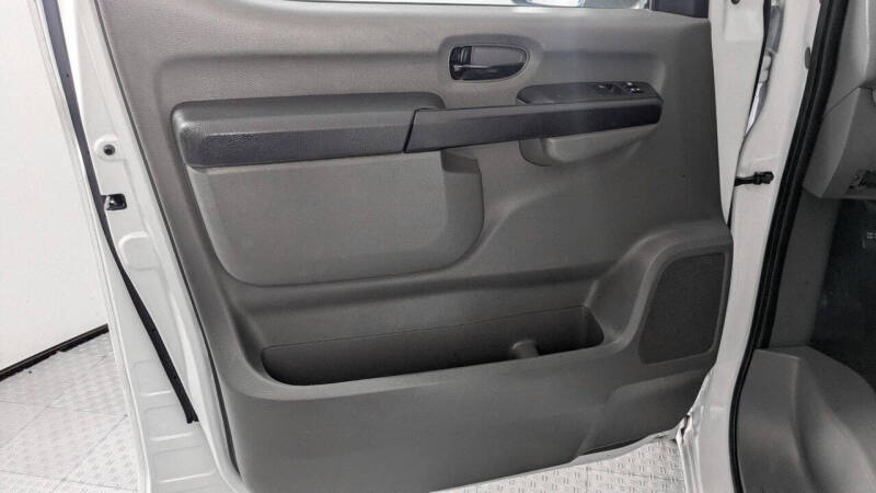 2018 Nissan NV 1500 SV